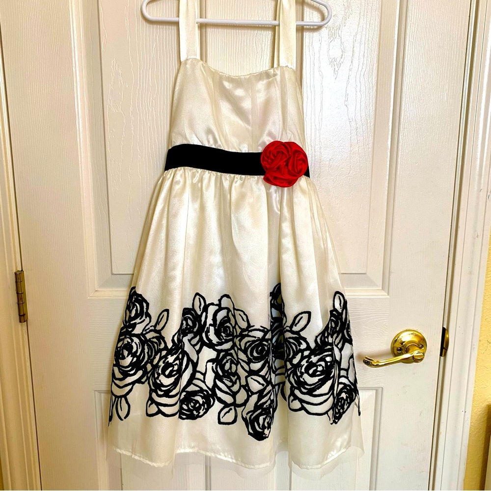 Pinky White and black Girls Dress size 10